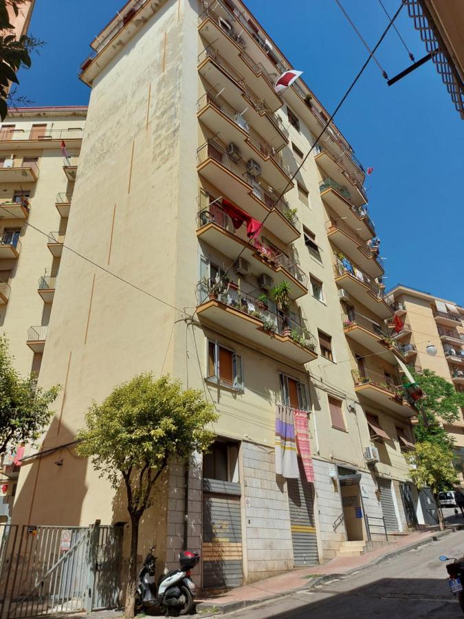 Riflessi Damare Room & Apartment 萨莱诺 外观 照片